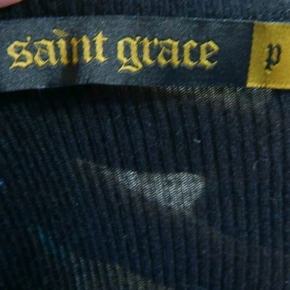 Saint Grace Ribbed Asymmetrical Tee - Picture 3 of 3
